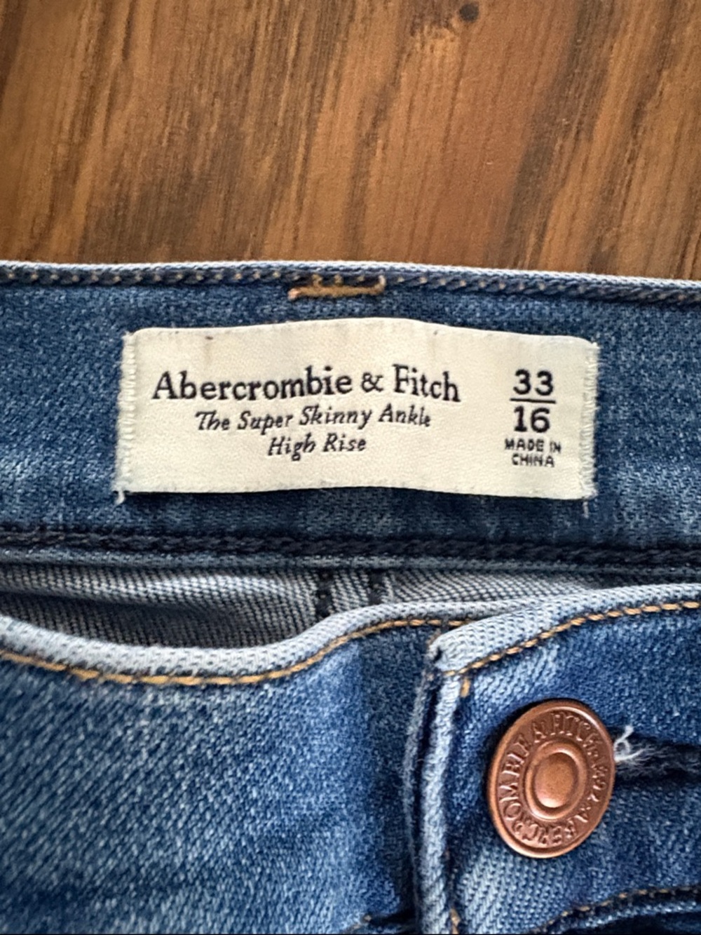 Abercrombie & Fitch Midwash Blue Women's Super Skinny Ankle High Rise Jeans - Picture 5 of 11